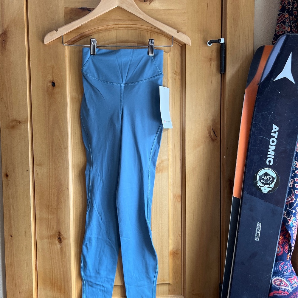 Lulu lemon base pace hr tight- 25”